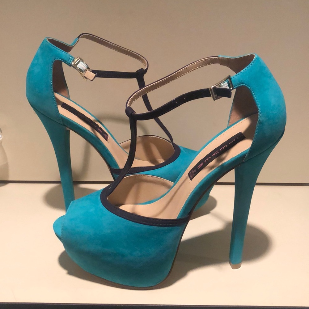 Steven by Steve Madden Teal Angels size 8
